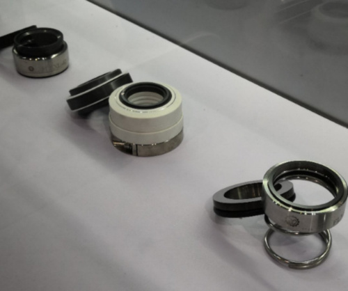 機(jī)械密封.jpg